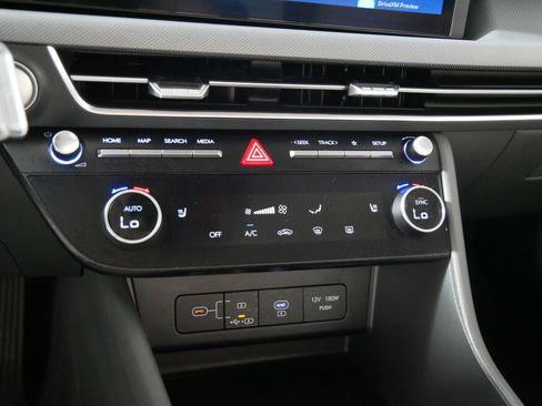 Used 2025 Hyundai Sonata SEL FWD image 23