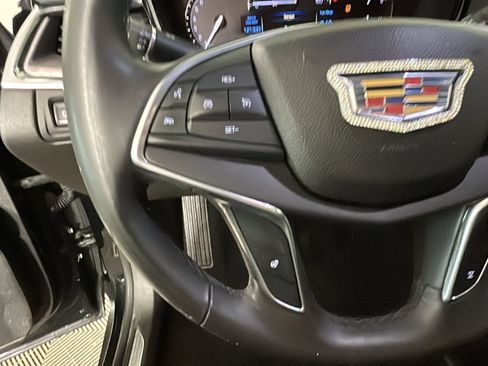 Used 2017 Cadillac XT5 Luxury AWD/4WD image 18