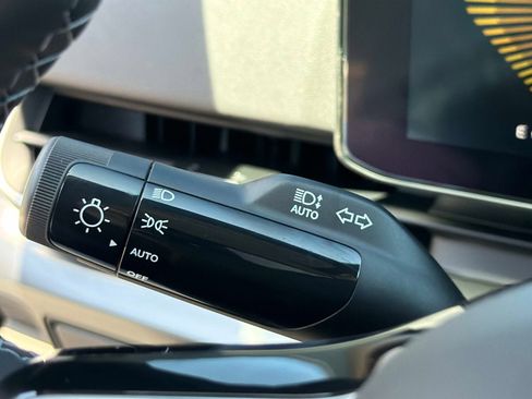 New 2026 Kia Carnival FWD image 29