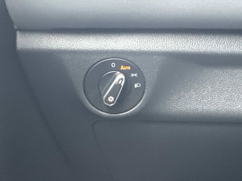 New 2026 Volkswagen Jetta SE image 27