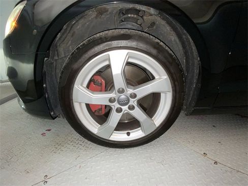 Used 2019 Audi A3 2.0T Premium image 10