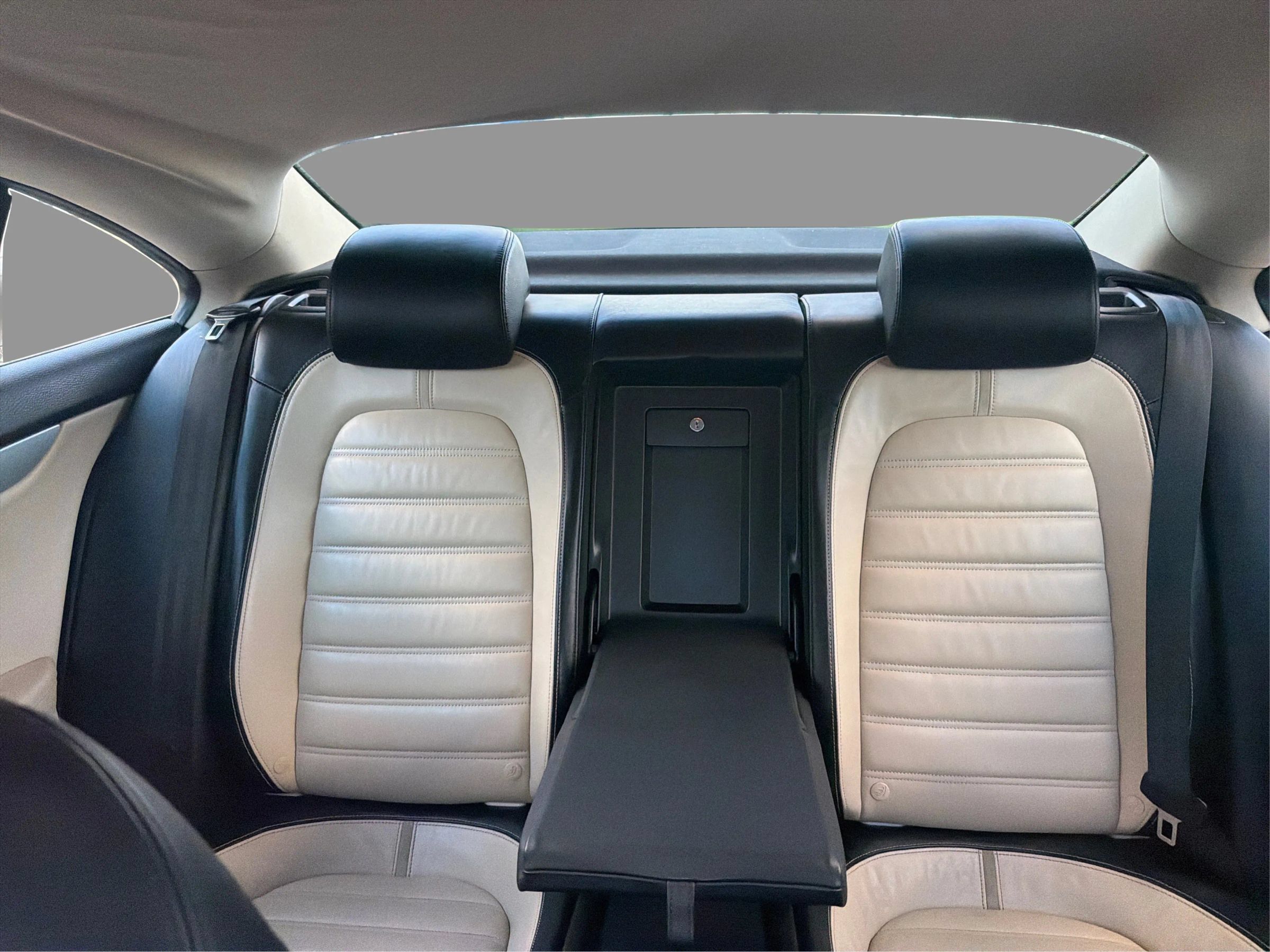 Used 2010 Volkswagen CC Luxury FWD image 17