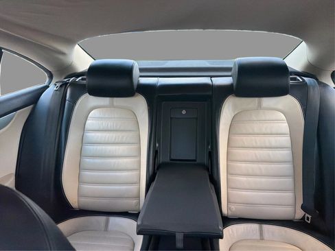 Used 2010 Volkswagen CC Luxury FWD image 17