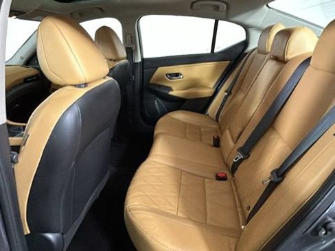Used 2020 Nissan Sentra SV w/ SV Premium Package FWD image 26