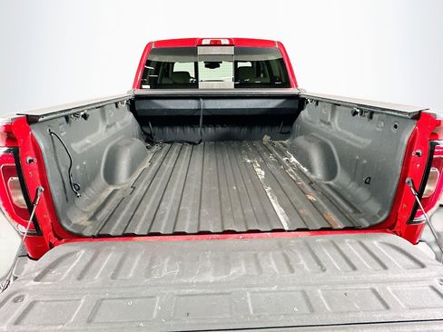 Used 2018 GMC Sierra 1500 SLT w/ SLT Premium Package image 26