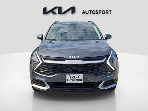 Certified 2025 Kia Sportage EX w/ Premium Package image 2