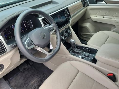 Used 2022 Volkswagen Atlas SEL AWD/4WD image 18