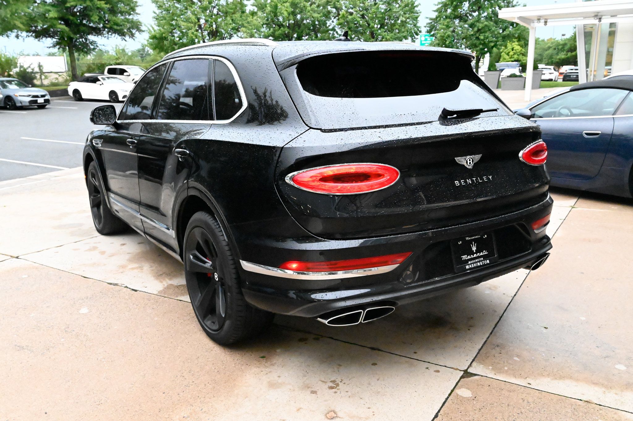 Used 2025 Bentley Bentayga AWD/4WD image 7