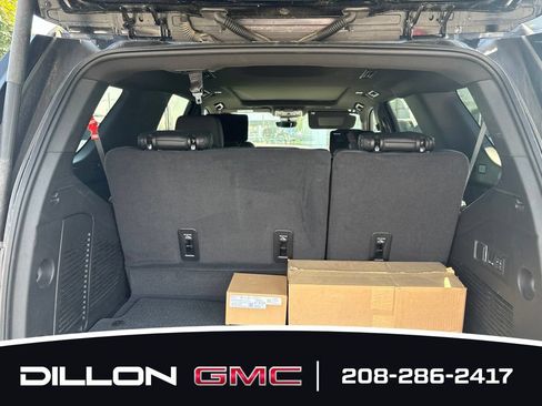 Used 2024 GMC Yukon Denali w/ Advanced Technology Package AWD/4WD image 15