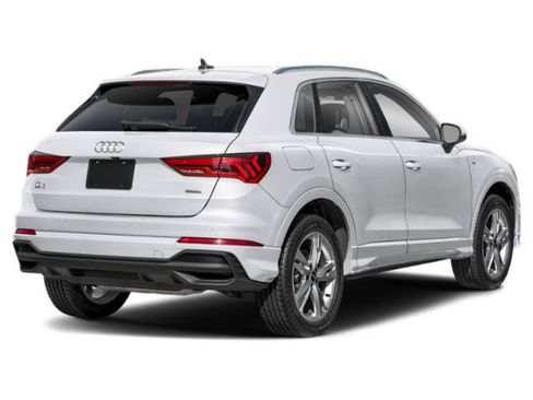 Used 2023 Audi Q3 2.0T Premium w/ Convenience Package AWD/4WD image 2