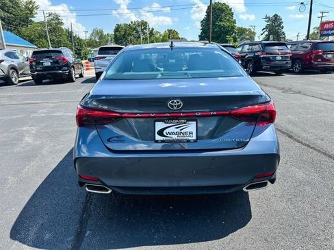 Used 2019 Toyota Avalon Limited FWD image 7