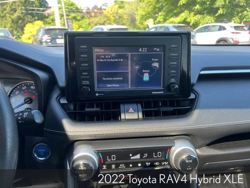 Used 2022 Toyota RAV4 XLE w/ Convenience Package AWD/4WD image 17