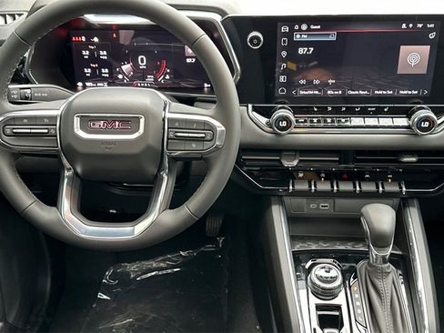 New 2026 GMC Canyon Elevation w/ Convenience Package image 12