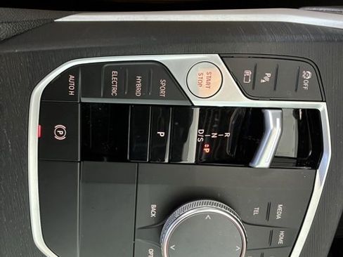 Used 2023 BMW 330e xDrive w/ M Sport Package image 18