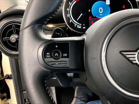 Used 2022 MINI Cooper S image 21