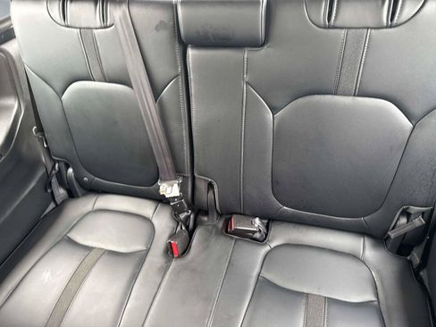 Certified 2023 Honda Pilot Touring image 15