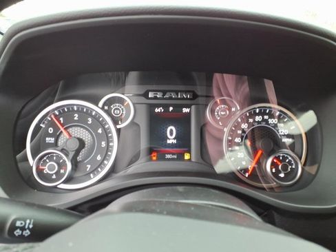 New 2026 RAM 1500 4x4 Crew Cab image 14