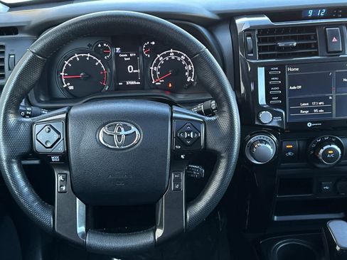 Used 2023 Toyota 4Runner 40th Anniversary SE image 15