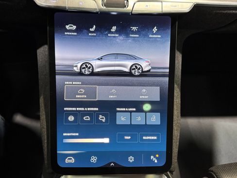 Used 2022 Lucid Air Grand Touring image 35