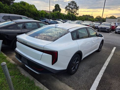 Used 2025 Kia K4 FWD image 9