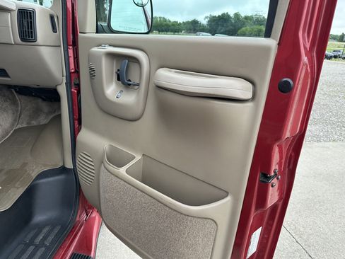 Used 1998 Chevrolet Express 1500 RWD image 37