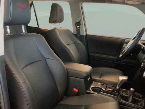 Used 2023 Toyota 4Runner TRD Off-Road Premium w/ Moonroof Package AWD/4WD image 46