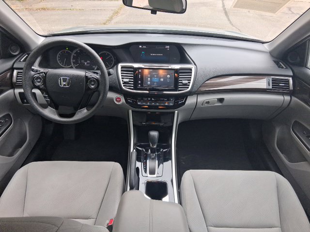 Used 2017 Honda Accord EX image 14