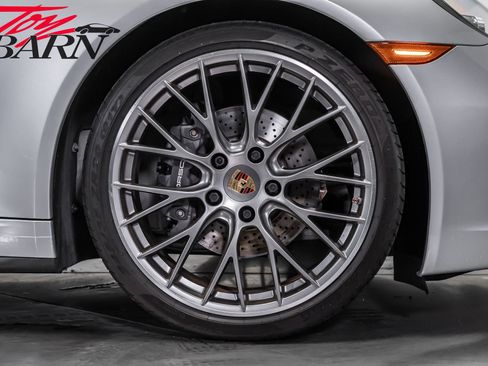 Used 2017 Porsche 911 Carrera 4 AWD/4WD image 22