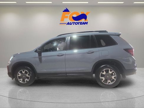 Used 2023 Honda Passport TrailSport image 2