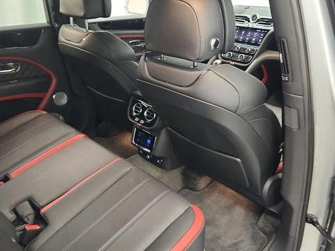Used 2021 Bentley Bentayga Speed AWD/4WD image 39