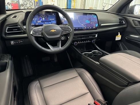 New 2026 Chevrolet Traverse LT AWD/4WD image 9