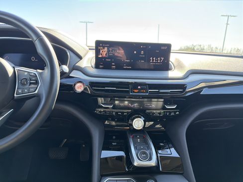 Used 2024 Acura MDX SH-AWD image 30