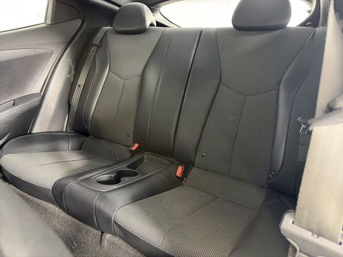 Used 2016 Hyundai Veloster w/ Option Group 03 image 12