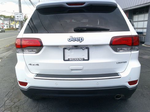 Used 2022 Jeep Grand Cherokee Limited AWD/4WD image 7