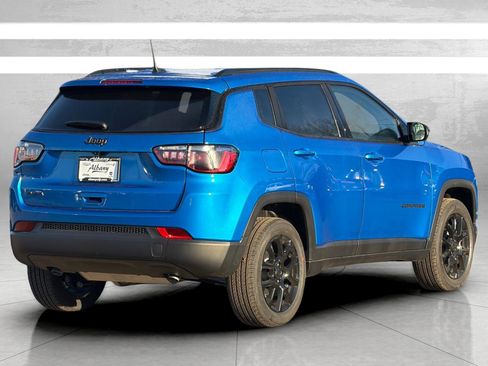 New 2026 Jeep Compass Latitude AWD/4WD image 5