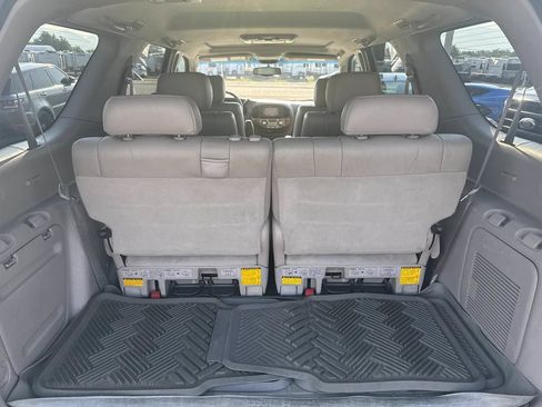 Used 2005 Toyota Sequoia Limited AWD/4WD image 19