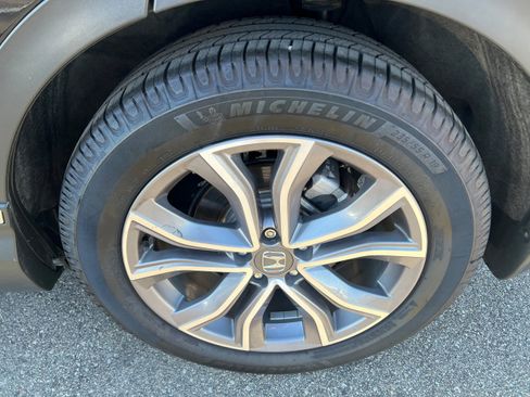 Used 2022 Honda CR-V Touring image 9