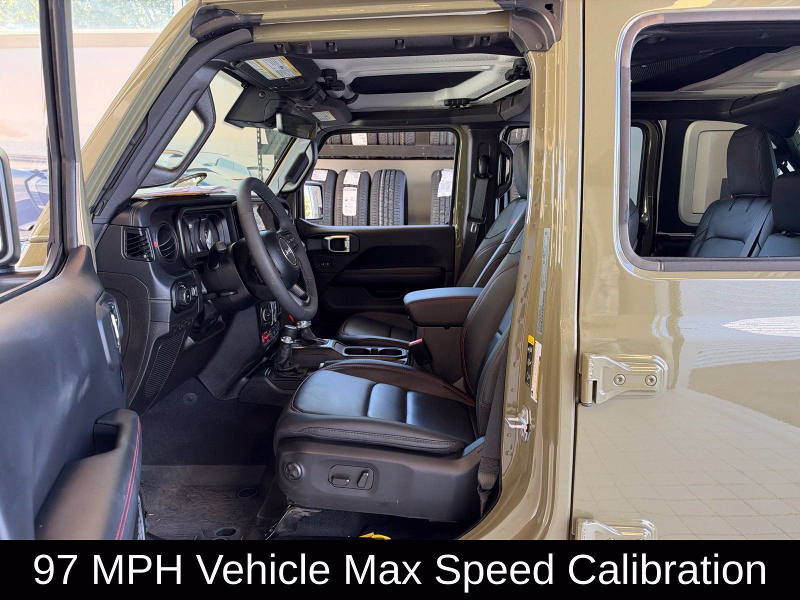Used 2025 Jeep Wrangler Unlimited Rubicon AWD/4WD image 39