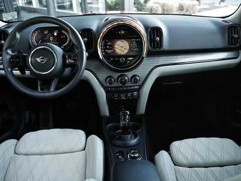 Used 2023 MINI Cooper Countryman S w/ Signature Upholstery Package image 26