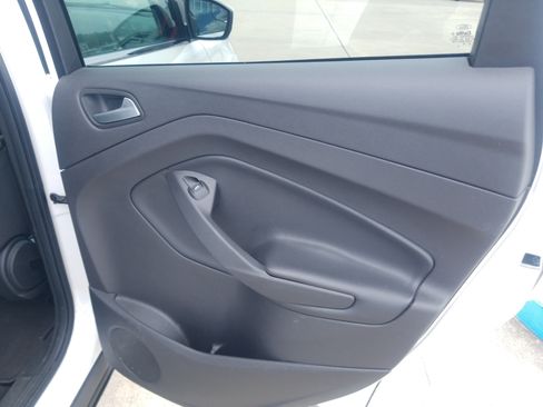 Used 2016 Ford Escape SE FWD image 14