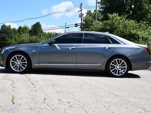 Used 2017 Cadillac CT6 Luxury AWD/4WD image 4
