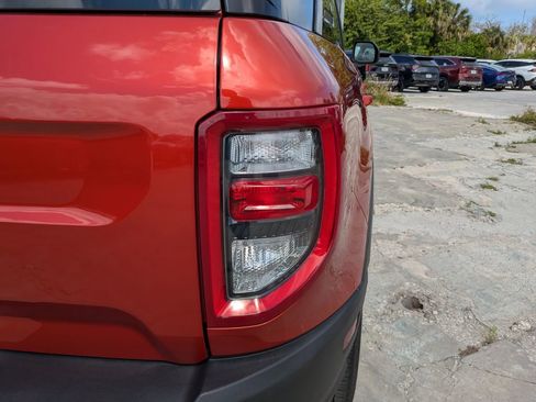 Used 2022 Ford Bronco Sport Outer Banks w/ Tech Package AWD/4WD image 12