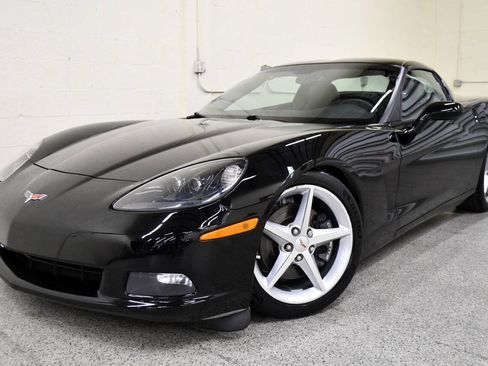 Used 2011 Chevrolet Corvette Coupe w/ 1LT image 1