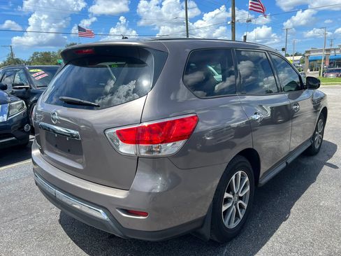 Used 2014 Nissan Pathfinder S FWD image 5
