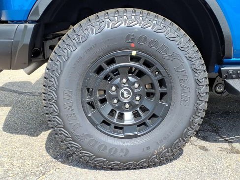 New 2026 Ford Bronco Badlands AWD/4WD image 7