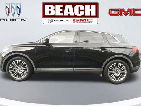 Used 2016 Lincoln MKX Reserve w/ Technology Package FWD image 6