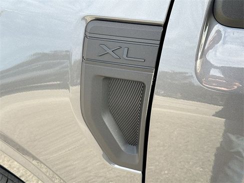 New 2026 Ford Maverick XL image 17