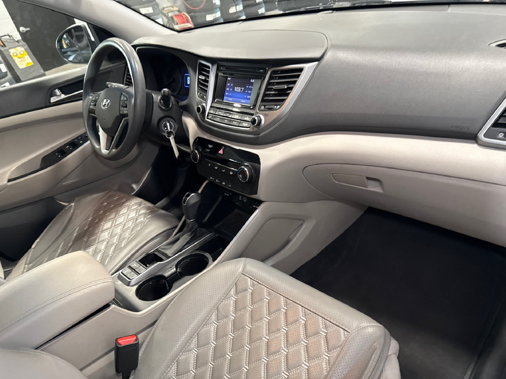 Used 2018 Hyundai Tucson SE AWD/4WD image 14