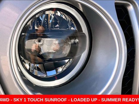 Used 2023 Jeep Wrangler Unlimited Sahara w/ Cold Weather Group AWD/4WD image 30