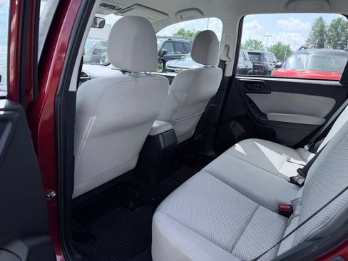 Used 2018 Subaru Forester 2.5i AWD/4WD image 20